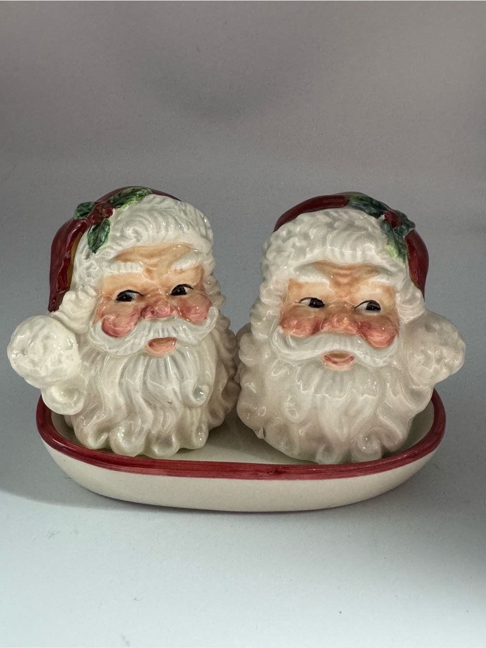 Three Piece Santa Salt & Pepper with under dish - Picture 1 of 5